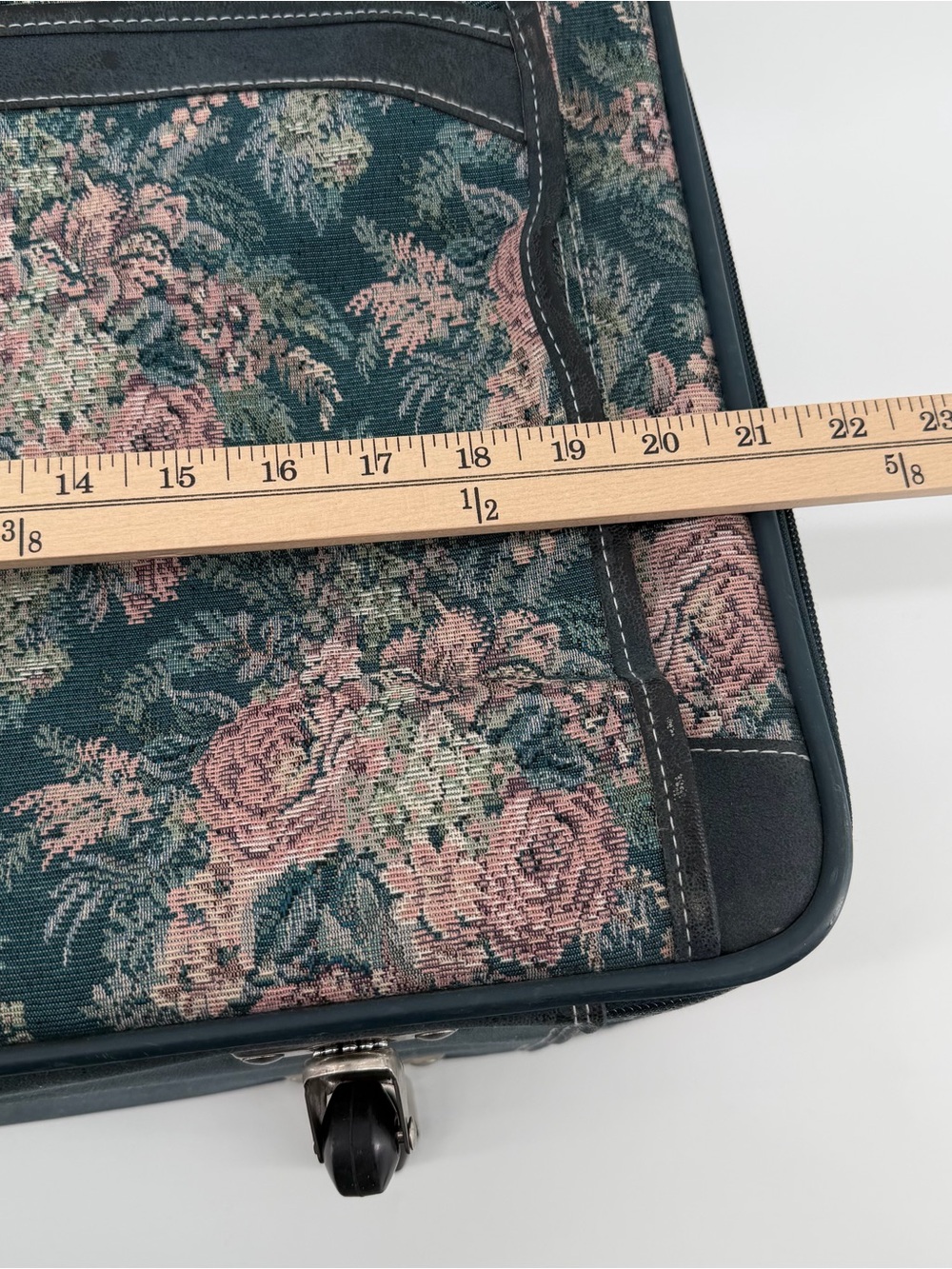 Atlantic Vintage Tapestry Floral 4-Wheel Spinner Carry On Luggage Suitcase 21” - Picture 12 of 14